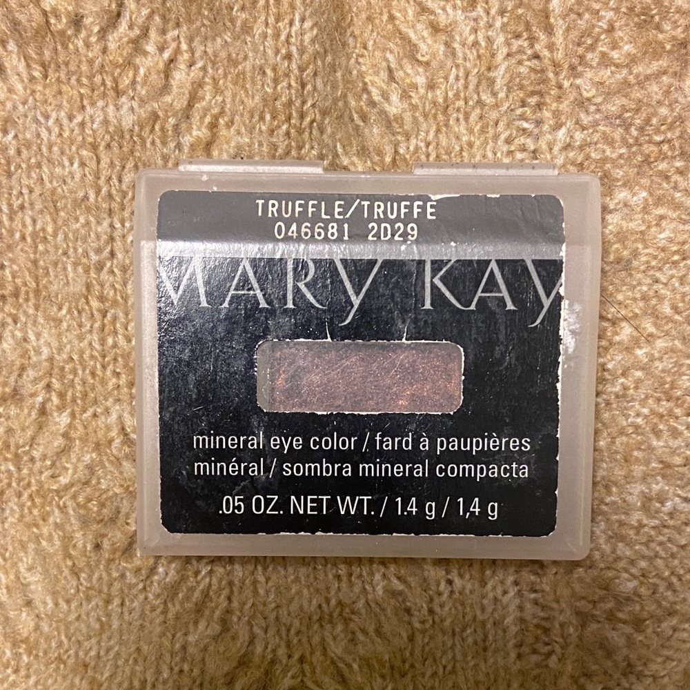 Mary Kay Truffle Mineral Shadow Eye Shadow